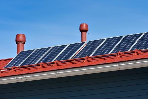 sentuntee_kuopion_energia_pientuotanto_aurinkoenergia_aurinkovoima_bioenergia_omakotitalo